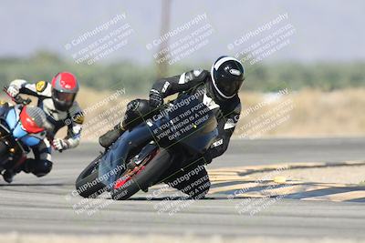 media/Oct-13-2025-Moto Forza (Mon) [[a66d839500]]/3-B Group/Session 3 (Turn 16)/